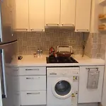 Cozy Apartment With Garden, 2 Bedroom And Very Close To Bosphorus