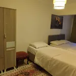 Cozy Apartment With Garden, 2 Bedroom And Very Close To Bosphorus