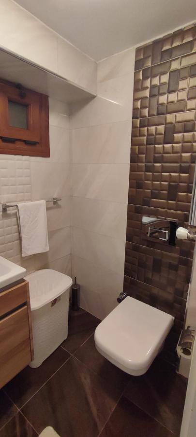 Cozy With Garden, 2 Bedroom And Very Close To Bosphorus